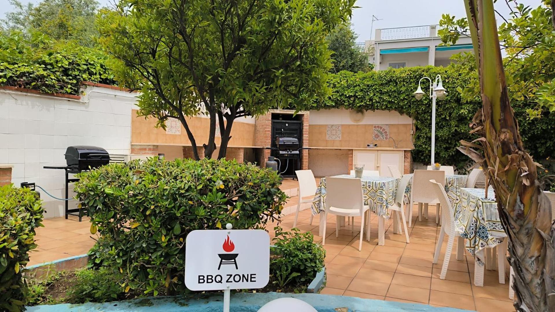 Small Luxury Apartments Pool And Sea View - Stella Del Mare 폰타네비안체 외부 사진